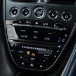Vehicle photograph 71