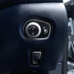 Vehicle photograph 77
