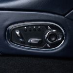 Vehicle photograph 81