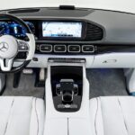 Vehicle photograph 5