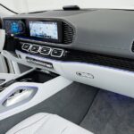 Vehicle photograph 100