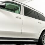 Vehicle photograph 11