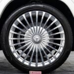 Vehicle photograph 112