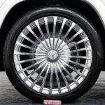 Vehicle photograph 114