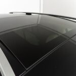 Vehicle photograph 16