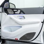 Vehicle photograph 37