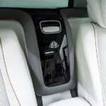 Vehicle photograph 57