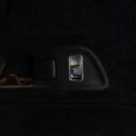 Vehicle photograph 75