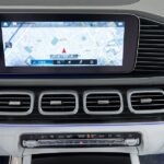 Vehicle photograph 84