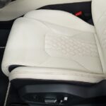 Vehicle photograph 35