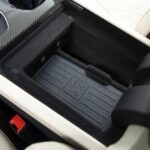 Vehicle photograph 78