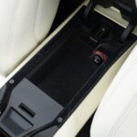 Vehicle photograph 70