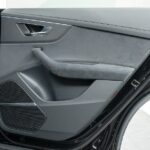 Vehicle photograph 47