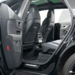 Vehicle photograph 52