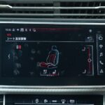 Vehicle photograph 80