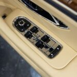 Vehicle photograph 103