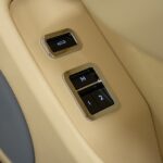 Vehicle photograph 104