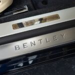 Vehicle photograph 105