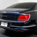Vehicle photograph 27