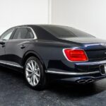 Vehicle photograph 30