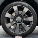 Vehicle photograph 101