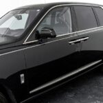 Vehicle photograph 11