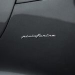 Vehicle photograph 32