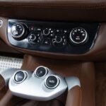 Vehicle photograph 76