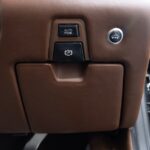 Vehicle photograph 87
