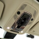 Vehicle photograph 102
