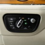Vehicle photograph 104