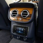 Vehicle photograph 108