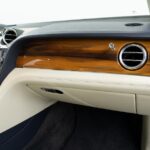 Vehicle photograph 112