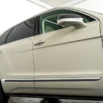Vehicle photograph 15