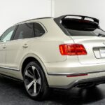 Vehicle photograph 35