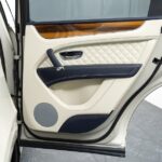 Vehicle photograph 59